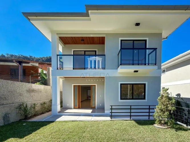 Casa com 4 dormitórios à venda, 230 m² por R$ 1.950.000,00 - Carlos Guinle - Teresópolis/R