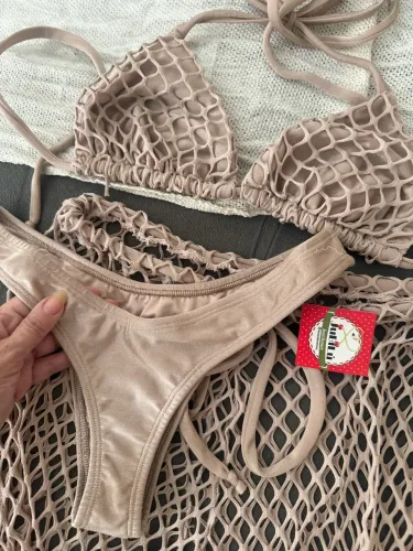 Triconjunto com calça de tela + biquini
