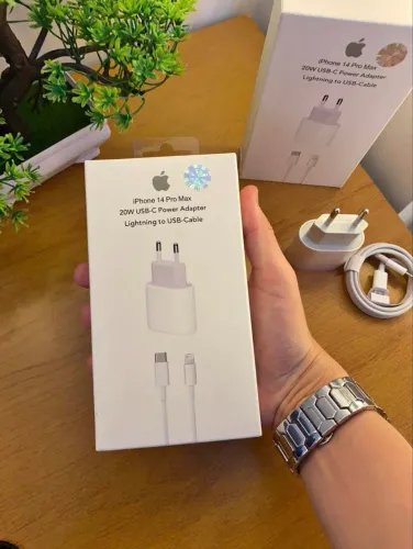 Carregador de IPhone 20W + cabo completo (PROMOÇÃO)