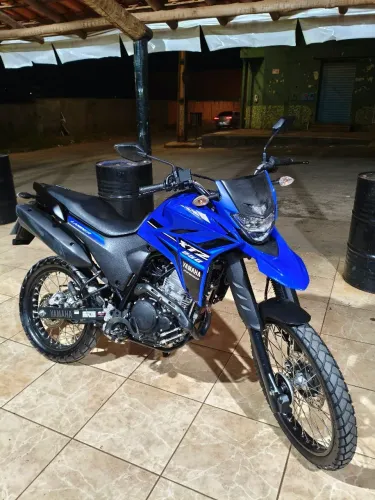 Lander 250 aceito troca por moto menor valor