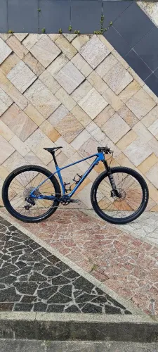 Bicicleta sense impact carbon 