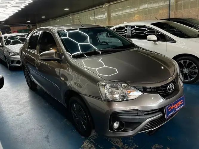Toyota Etios XS Sedan 1.5 Flex 16V 4P Mec. 2018