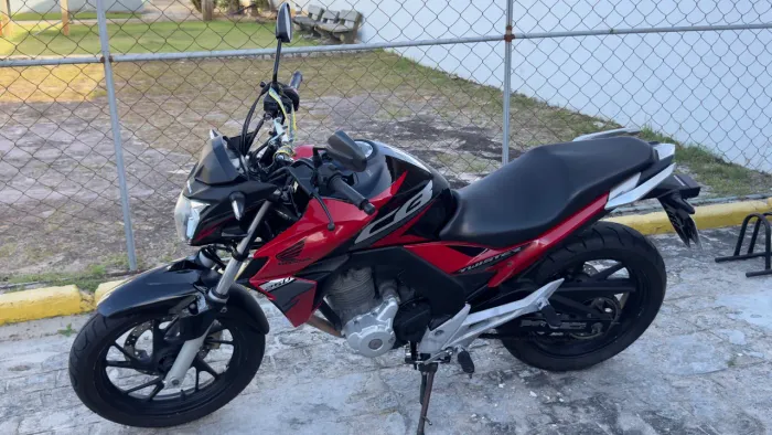 Honda CB Twister 250cc 2019 - Único Dono / IPVA Pago / Impecável
