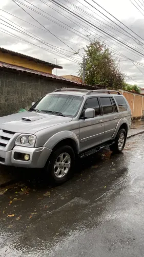 Mitsubishi Pajero Sport HPE 2.5 4X4 Diesel Mec. 2010