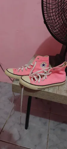 All star rosa neon usado, tamanho 34