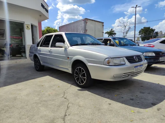 Volkswagen Santana Comfortline 1.8 MI 8V 4P 2006