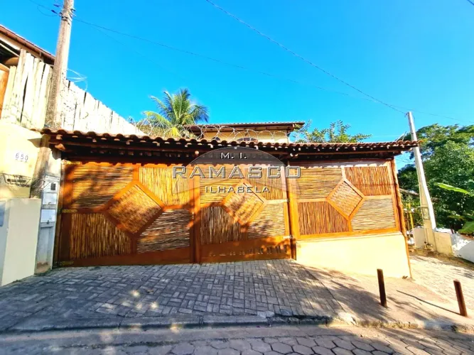 CASA RESIDENCIAL em Ilhabela - SP, ITAGUASSU