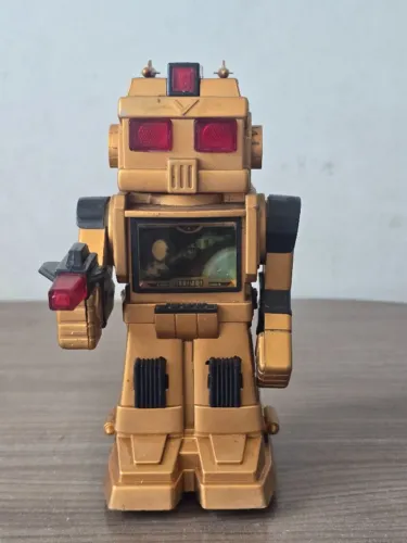 Brinquedo Antigo Super Bot (ou Superbot TV Robot) vintage fabricado pela BoToy em 1987