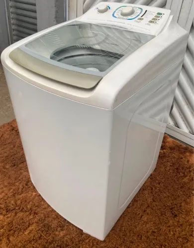 Vendo máquina de lavar Electrolux 10 kg 
