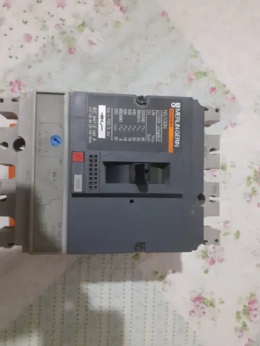 Disjuntor Caixa Moldada 100A