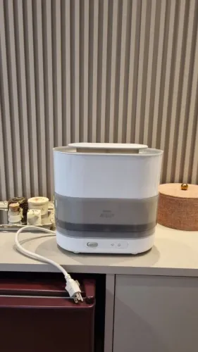 Esterilizador de Mamadeiras Philips Avent - R$ 300,00
