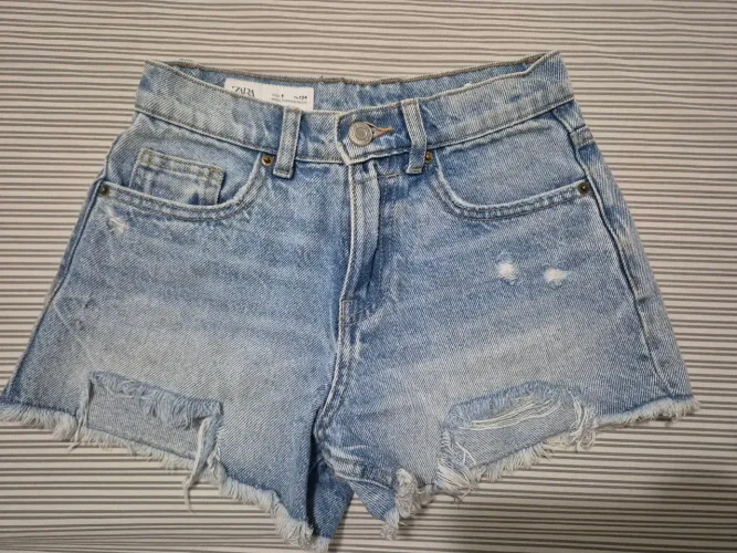 Short jeans Zara
