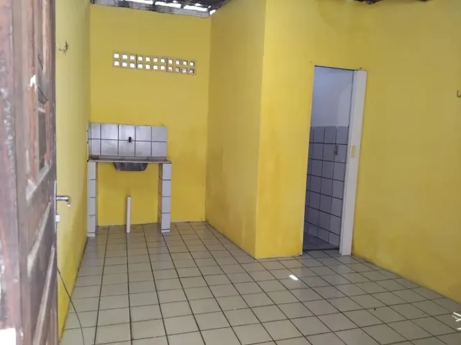 ALUGO QUITINETES ( Quarto + WC + Pia )