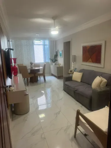 Vendo apartamento três quartos bem localizado no Itaigara