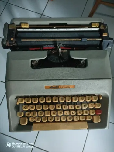 maquina de escrever para colecionador