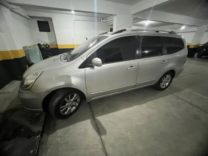 Nissan Livina Grand SL 1.8 16V Flex Fuel Aut. 2013