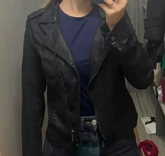 Jaqueta Preta da Renner