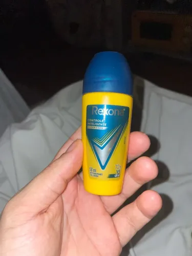 Desodorante Antitranspirante Rexona Men V8 Dry Roll-On 50ml