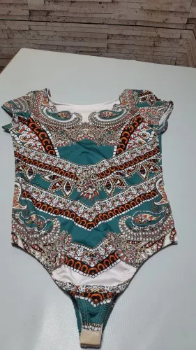 Vendo Bodie feminino estampado, C&A, seminovo Tam M