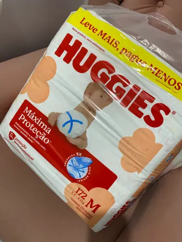 Fraldas descartáveis Huggies pacotão