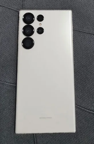 Celular Ultra 23 512 G muito novo