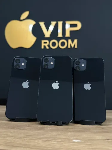 iPhone 12 64gb preto semi novos em ótimo funcionamento!!