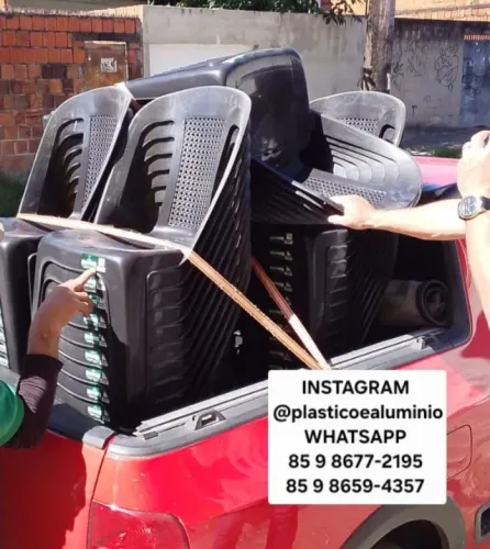 Cadeira de Plástico Reforçada Cadeira Forplast Capacidade 154kg