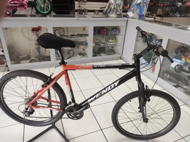 Bicicleta aro 26" alumínio 24V Shimano Alivio completo altura 20" totalmente revisada.