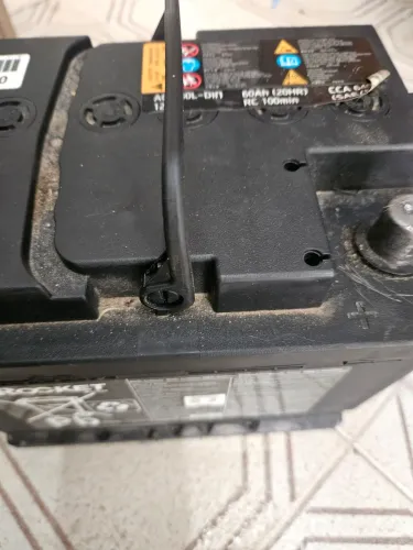Bateria AGM 60ap.para veículos