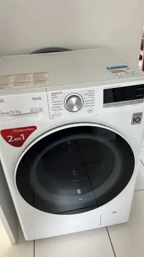 Máquina de lavar e secar LG