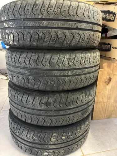 Kit 4 pneus Pirelli