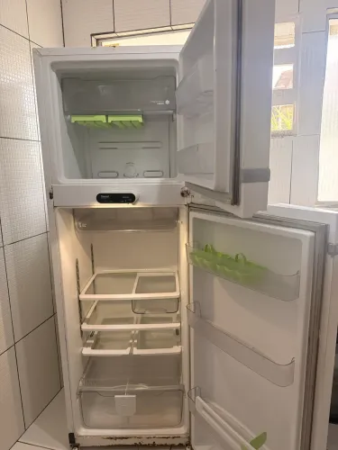 GELADEIRA CONSUL SEMINOVA