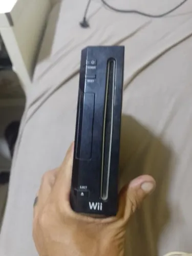 Nintendo Wii com controles