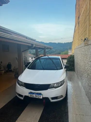 Kia Motors Cerato 1.6 16V Mec. 2013