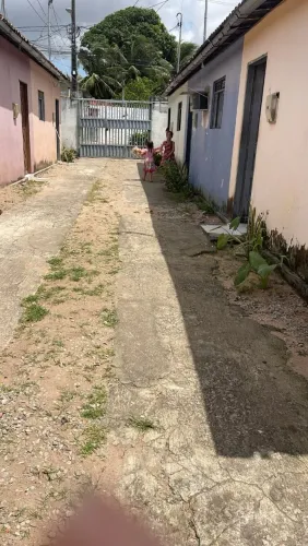 Aluga-se Casa