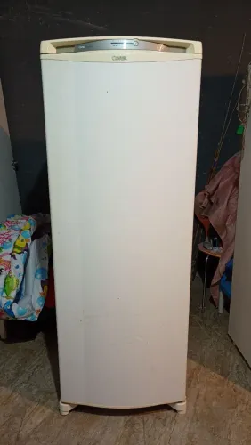 Vendo geladeira funcionando perfeitamente 