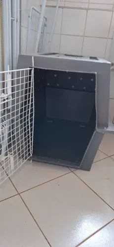 Caixa de transporte para cachorro