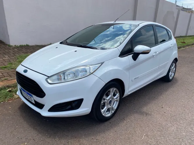Ford Fiesta 1.6 16V Flex Mec. 5P 2015
