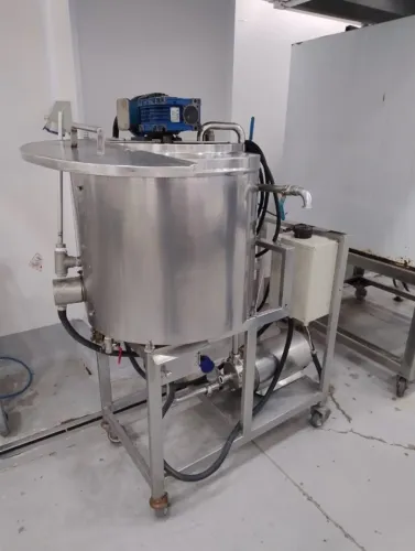 DERRETEDEIRA DE CHOCOLATE INDUSTRIAL 50 LITROS EM AÇO INOX