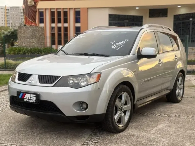 Mitsubishi Outlander HPE-S 3.0 V6 4X4 5P Aut. 2009