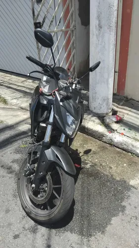 Cb 300f preta 2024