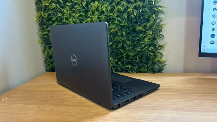 Notebook Dell Cinza 14 Polegadas 16gb RAM / SSD 512gb / Intel i5 8th / Windows 11 
