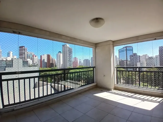 CONSOLAÇÃO - ANDAR ALTO COM VISTA LIVRE