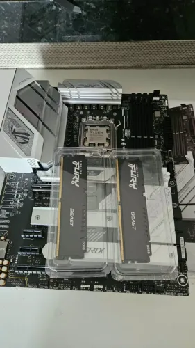 Kit Ryzen 7 7800X3d Seminovo com 3 meses de garantia (Estudo trocas por outros kits)