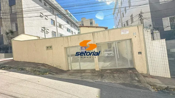 Casa para aluguel, 3 quartos, 2 vagas, Nova Suiça - Belo Horizonte/MG