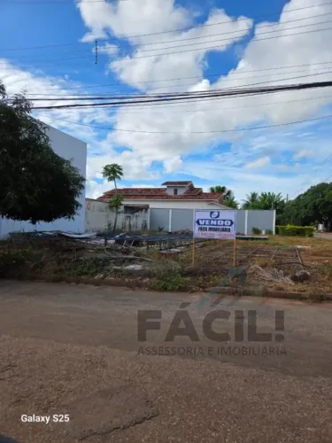 Lote 352m² | Uso Misto Residencial e Comercial | 108 Sul