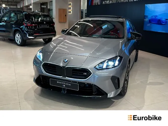 BMW M M 135i Xdrive 2.0 306cv AUT 2025