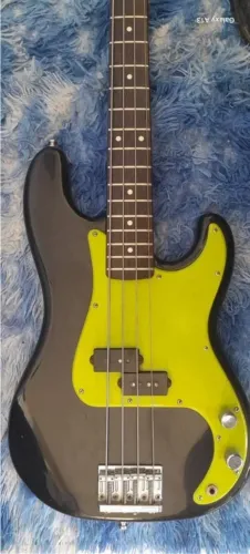 Mini Fender Squier - short scale - Made in Japan - 1986 (Raridade no Brasil)