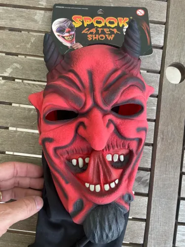 Máscara de borracha - Halloween