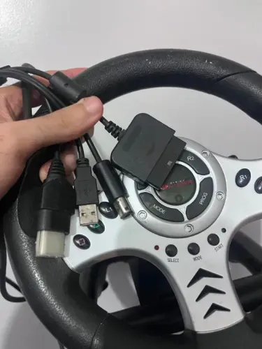 Volante Gamer USB Antigo mas funcionando